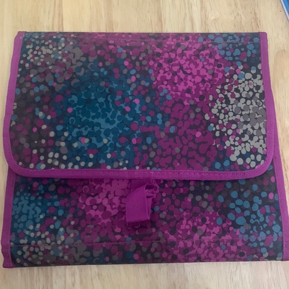 Target Handbags - NWOT Hanging travel/locker organizer